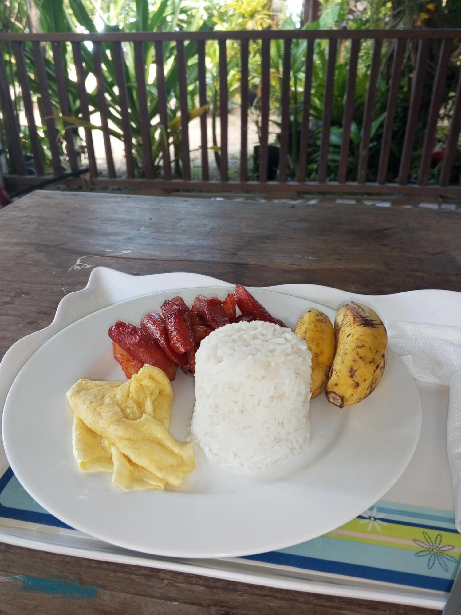 Akoya Beach Park And Cottages Locaroc 外观 照片